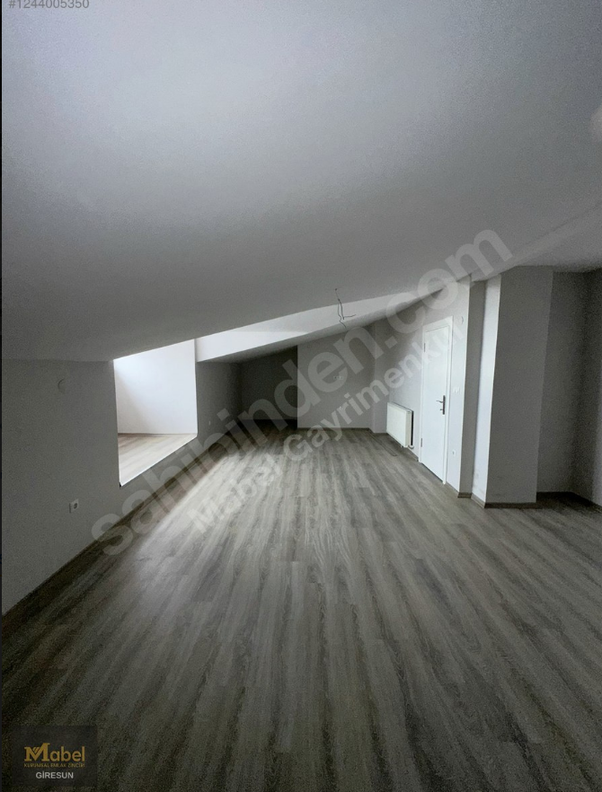 NİZAMİYE MAHALLESİ DENİZ MANZARALI GENİŞ DUBLEX DAİRE